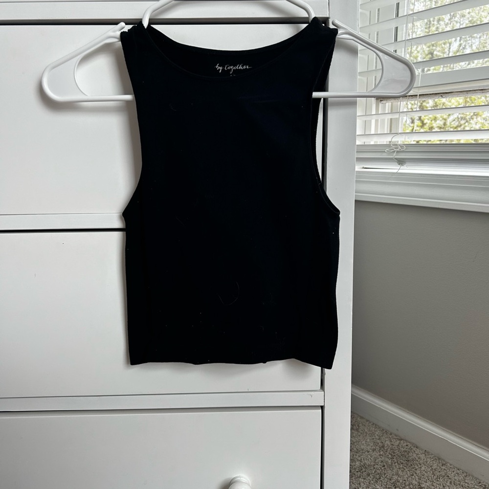 Black Sleeveless Top by